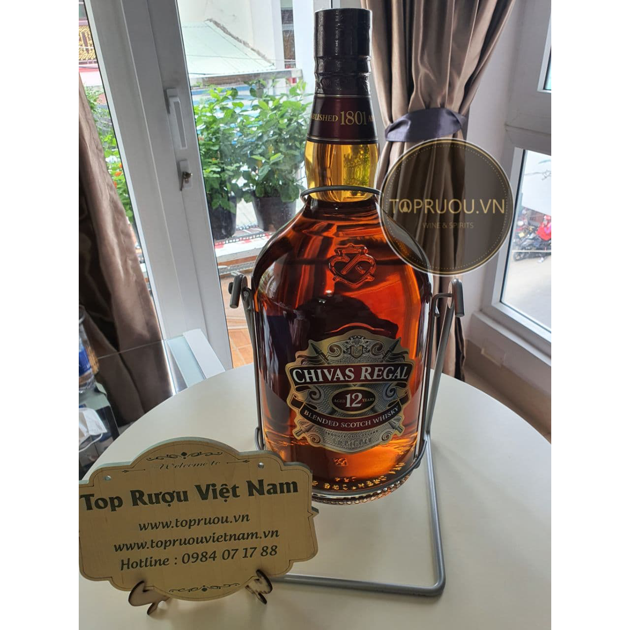 Kệ Whisky Chivas Regal 12 – 4500ml – 40% – Scotland
